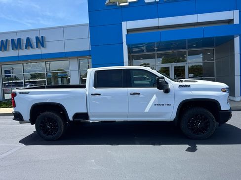 New 2026 Chevrolet Silverado 3500 LTZ w/ LTZ Plus Package AWD/4WD image 2