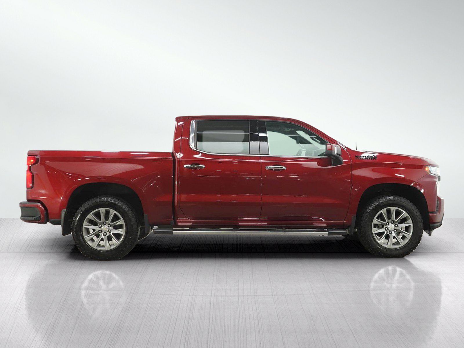 Used 2019 Chevrolet Silverado 1500 High Country w/ Z71 Off-Road Package AWD/4WD image 7