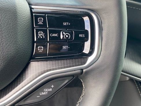 New 2024 Jeep Grand Wagoneer L 4WD w/ Rear Seat Video Group 1 image 19