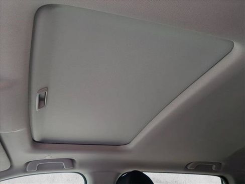 Used 2023 Honda CR-V EX image 15