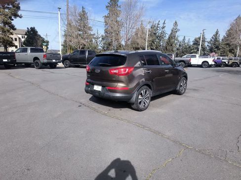 Used 2011 Kia Sportage EX w/ Premium Pkg w/Leather Seats image 5