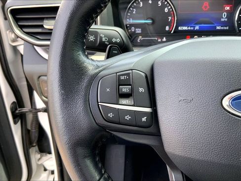 Used 2020 Ford Explorer XLT w/ Equipment Group 202A RWD image 11