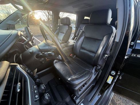 Used 2017 Chevrolet Tahoe Premier AWD/4WD image 14
