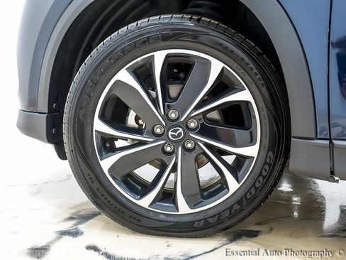 Used 2023 MAZDA CX-5 AWD 2.5 S w/ Premium Package image 12