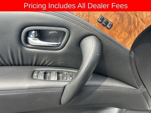 Used 2023 Nissan Armada SL w/ Cargo Package AWD/4WD image 4