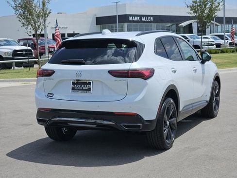 New 2025 Buick Envision Sport Touring image 4