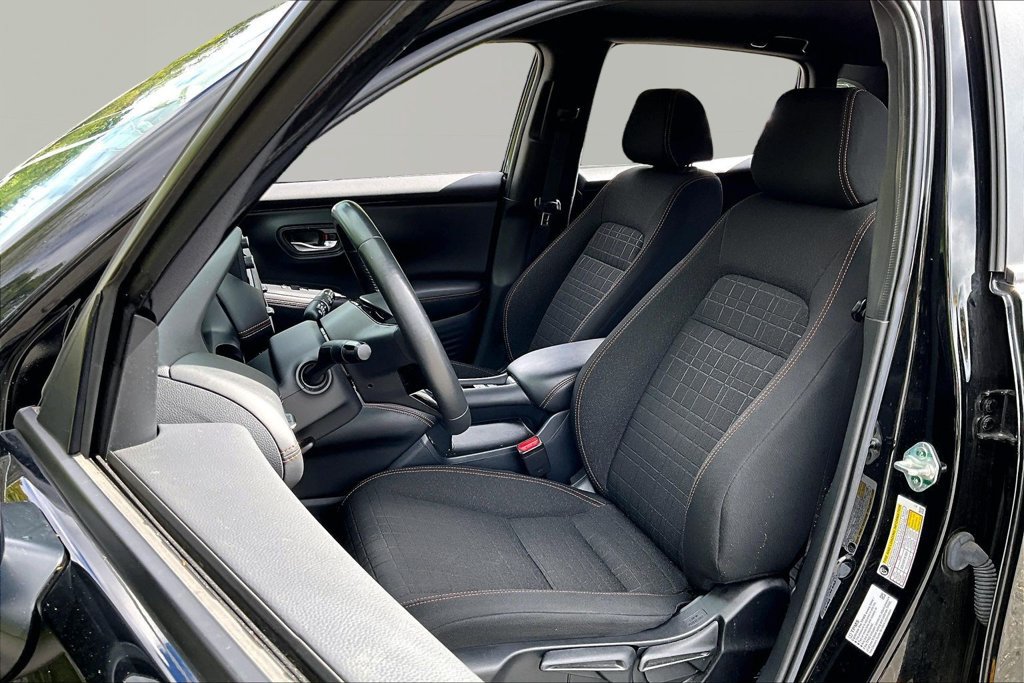 Used 2024 Honda HR-V Sport image 17