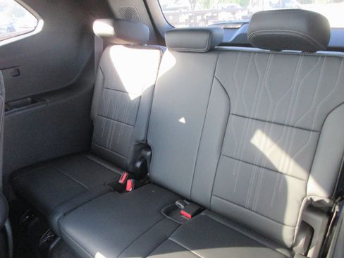 New 2026 Buick Enclave Avenir w/ Super Cruise Package FWD image 19