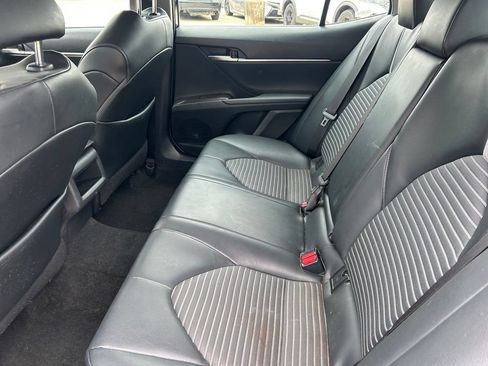Used 2021 Toyota Camry SE FWD image 14