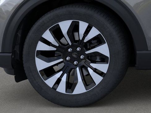 New 2026 Ford Explorer Platinum AWD/4WD image 19