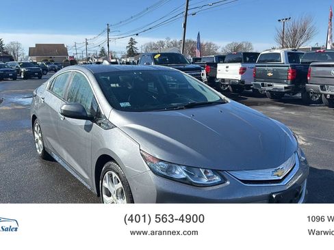 Used 2018 Chevrolet Volt Premier w/ Driver Confidence Package FWD image 1