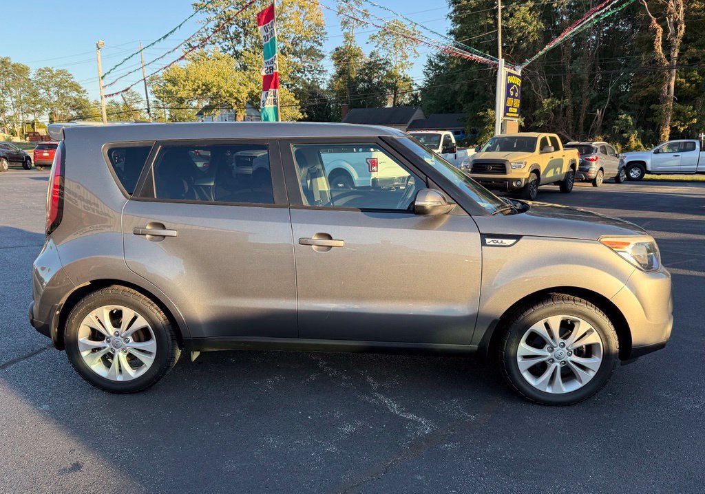 Used 2014 Kia Soul + FWD image 5