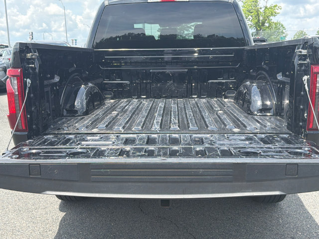 Used 2024 Ford F150 XLT AWD/4WD image 18