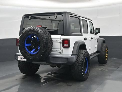 Used 2019 Jeep Wrangler Unlimited Sport S AWD/4WD image 2