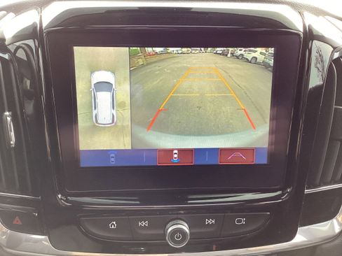 Used 2018 Chevrolet Traverse Premier w/ LPO, 'HIT The Road' Package image 26