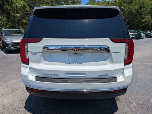 Used 2023 GMC Yukon SLT AWD/4WD image 4