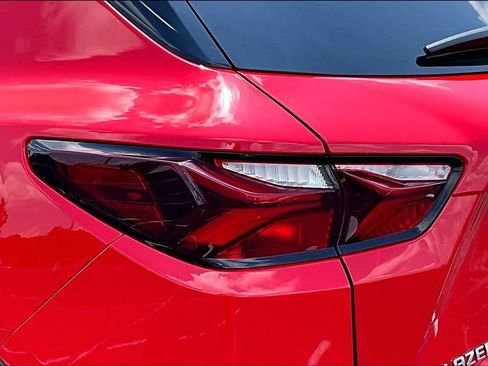 Used 2020 Chevrolet Blazer LT FWD image 29