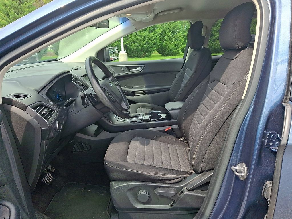 Used 2018 Ford Edge SE AWD/4WD image 13