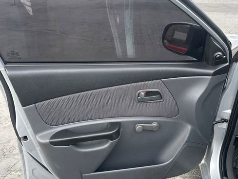 Used 2011 Kia Rio Sedan image 17