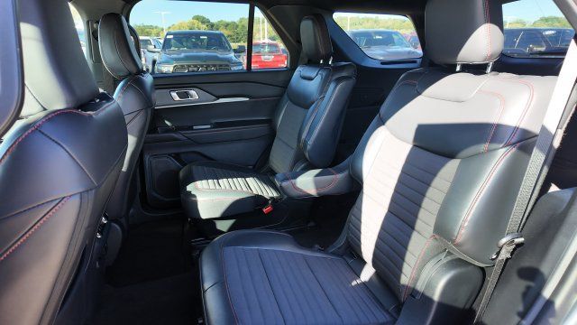 Used 2026 Ford Explorer ST-Line AWD/4WD image 12
