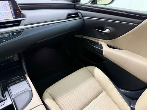 Used 2020 Lexus ES 350 w/ Premium Package image 27