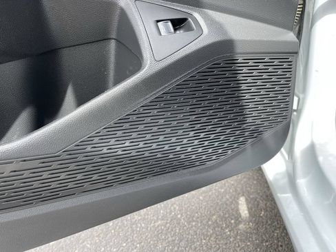 Used 2019 Volkswagen Jetta SE w/ Cold Weather Package FWD image 21