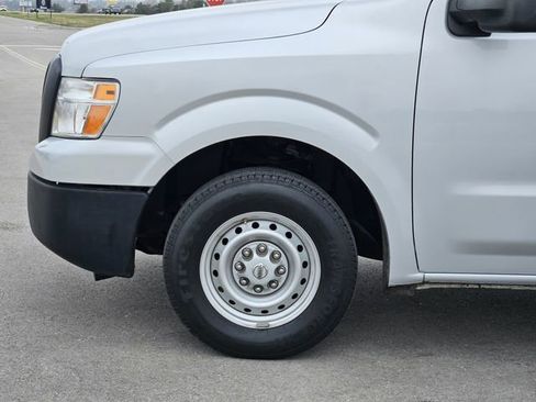 Used 2019 Nissan NV 3500 S image 10