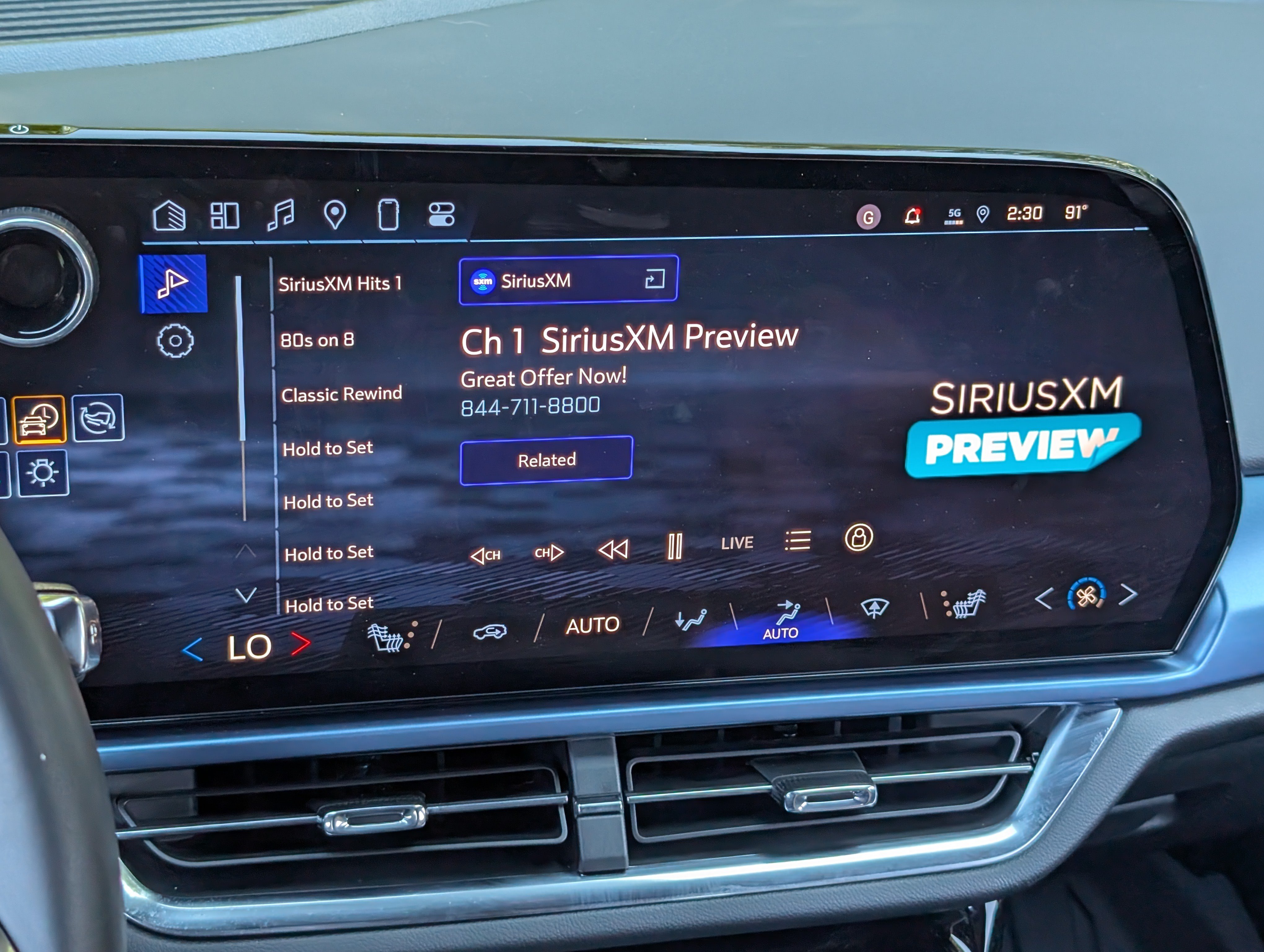 Used 2024 Chevrolet Equinox EV LT w/ LPO, Blackout Package FWD image 28