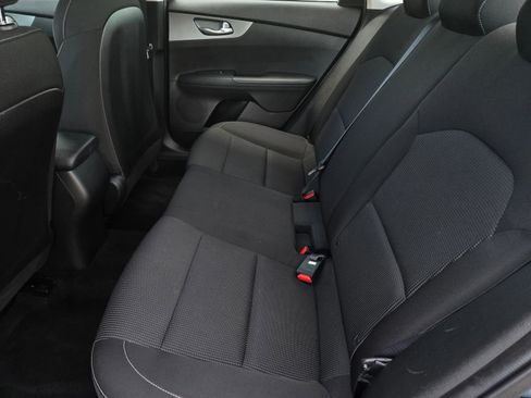 Used 2021 Kia Forte LXS image 10