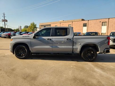 Used 2024 Chevrolet Silverado 1500 Custom w/ LPO, Dark Essentials Package RWD image 4
