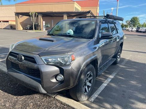 Used 2020 Toyota 4Runner TRD Off-Road Premium w/ Moonroof Package AWD/4WD image 5