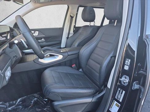 Used 2023 Mercedes-Benz GLS 580 4MATIC image 17
