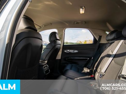 Used 2025 Genesis GV70 2.5T image 13