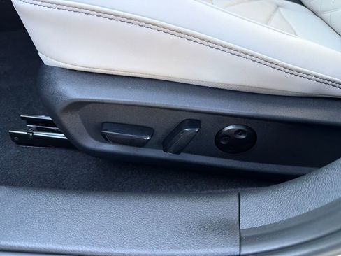 New 2026 Nissan Sentra SL w/ Floor Mat Package FWD image 16