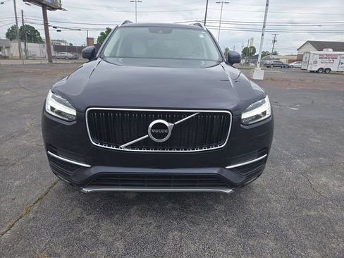 Used 2019 Volvo XC90 T5 Momentum w/ Protection Package Premier FWD image 3