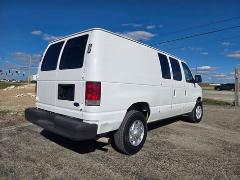 Used 2010 Ford E-250 and Econoline 250 image 3