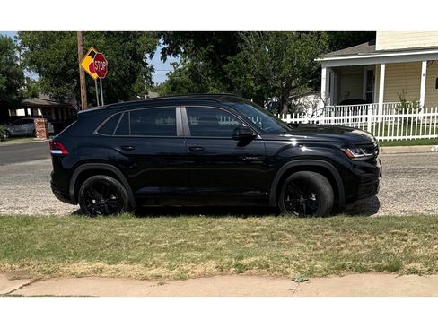 Used 2023 Volkswagen Atlas Cross Sport SEL R-Line AWD/4WD image 1