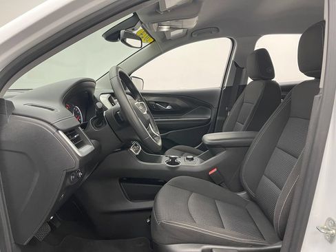Used 2024 GMC Terrain SLE FWD image 15
