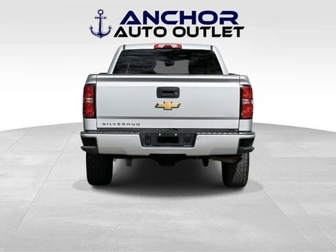 Used 2018 Chevrolet Silverado 1500 Custom w/ Custom Convenience Package image 7