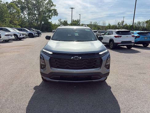 New 2026 Chevrolet Equinox LT w/ Convenience Package II FWD image 8