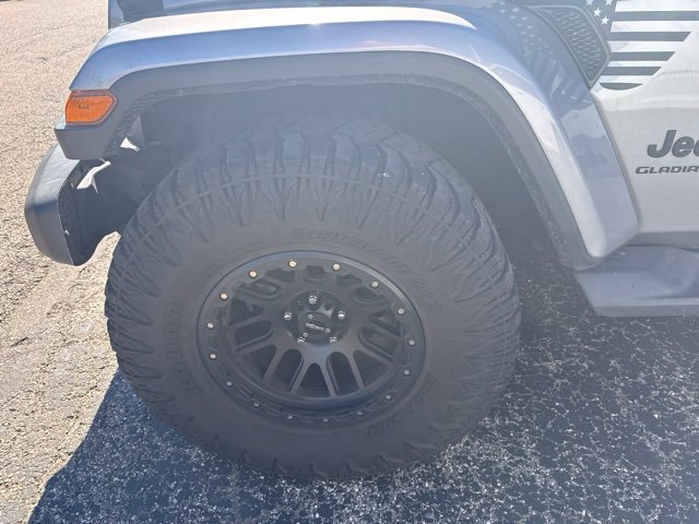 Used 2020 Jeep Gladiator Overland AWD/4WD image 15