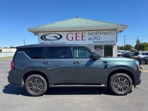 Used 2026 Nissan Armada SL w/ Captain's Chari Seat Package AWD/4WD image 2