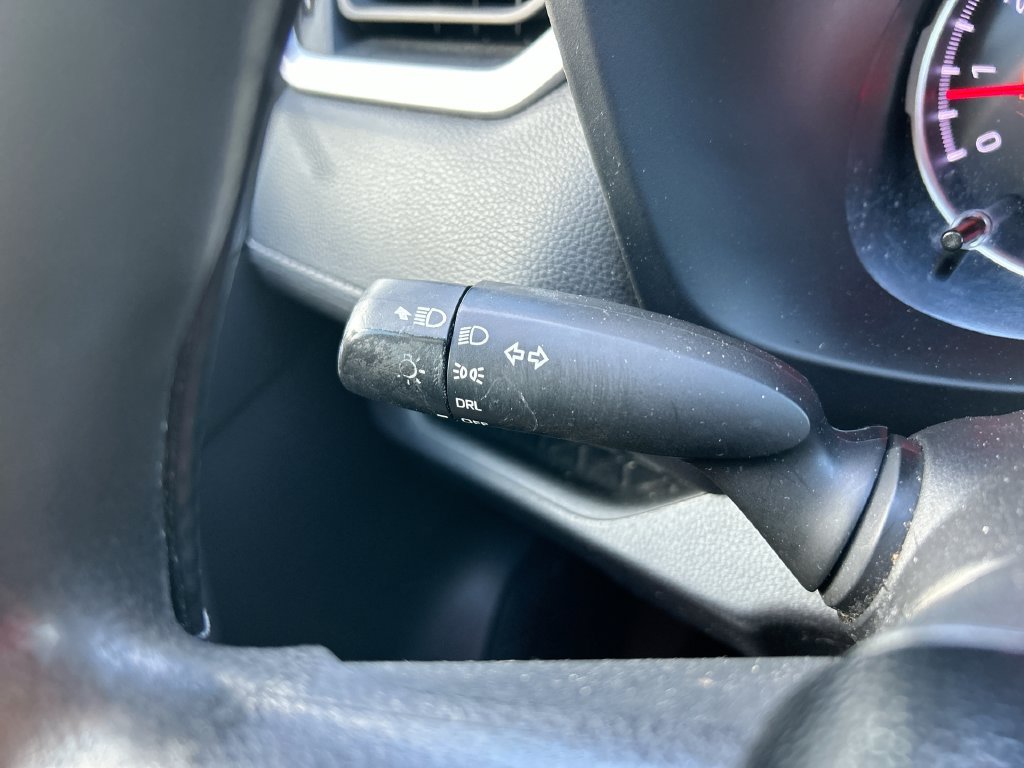 Used 2021 Toyota RAV4 LE FWD image 19