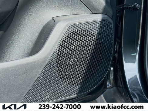 New 2025 Kia K4 LXS image 22