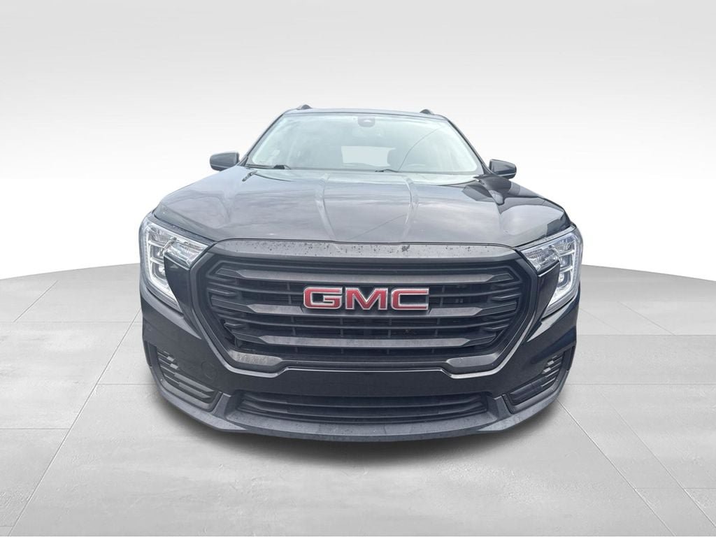 Used 2022 GMC Terrain SLE AWD/4WD image 2