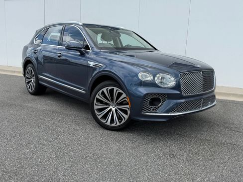 Certified 2022 Bentley Bentayga AWD/4WD image 1