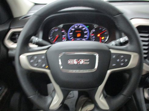 Certified 2023 GMC Acadia Denali w/ Denali Ultimate Package image 24