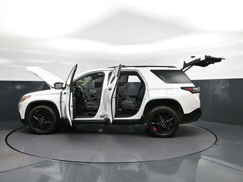 Used 2021 Chevrolet Traverse Premier w/ Redline Edition FWD image 42