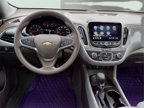 Certified 2022 Chevrolet Malibu LS image 4