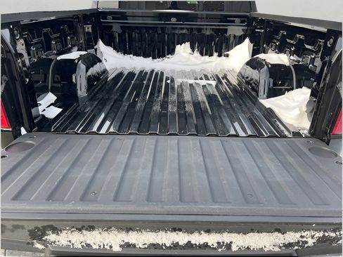 Used 2024 Chevrolet Silverado 1500 LT image 28